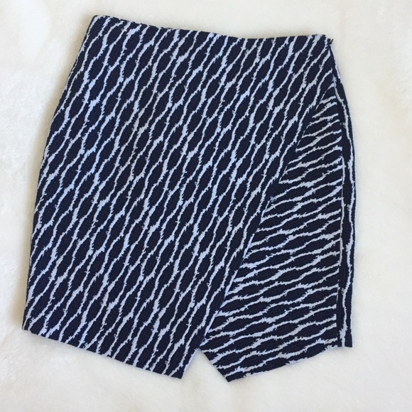 LOFT Wrap Pencil Skirt | Petite Small - Picture 2 of 4